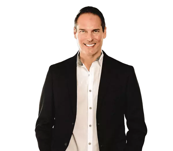 STEVEN KUULA Full Photo