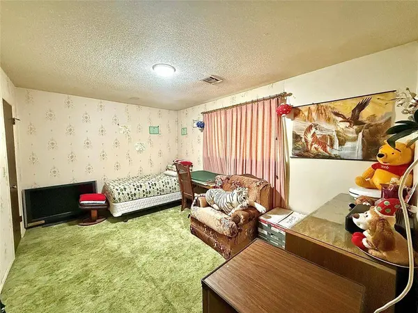 7700 NW 31st ST, Bethany, OK 73008