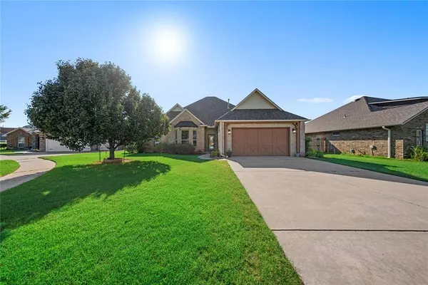 17313 Ridgewood DR, Edmond, OK 73012