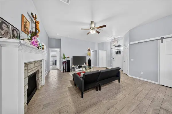 8905 SW 42nd ST, Oklahoma City, OK 73179