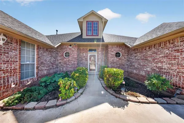 9312 SW 22nd ST, Oklahoma City, OK 73128