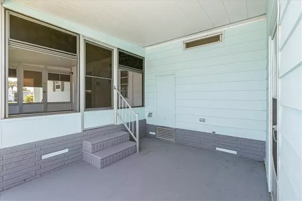 1213 Gardenia DR, Sebastian, FL 32976