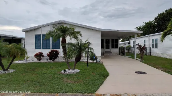 915 Hyacinth CIR, Barefoot Bay, FL 32976