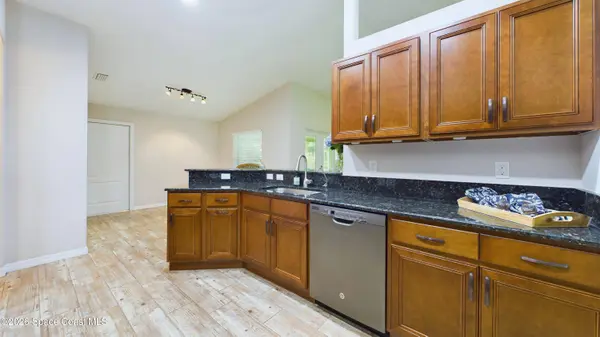 3995 Corey RD, Grant-valkaria, FL 32950