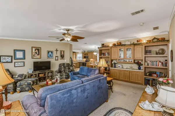 859 Tamarind CIR, Barefoot Bay, FL 32976