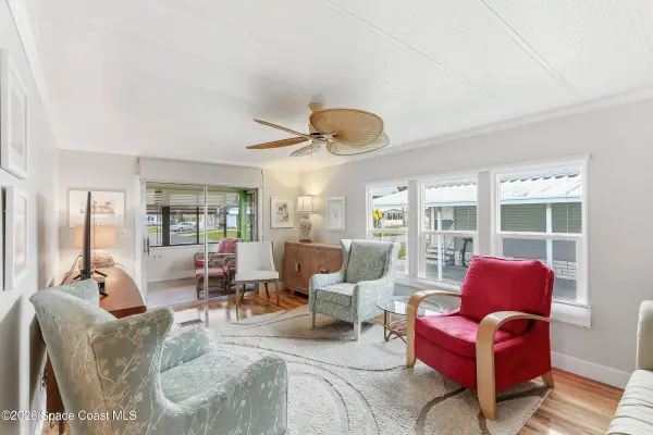 1427 Barefoot CIR, Barefoot Bay, FL 32976