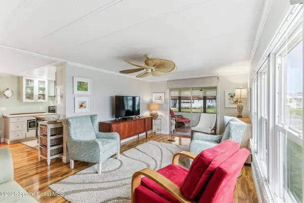 1427 Barefoot CIR, Barefoot Bay, FL 32976