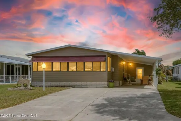 1427 Barefoot CIR, Barefoot Bay, FL 32976