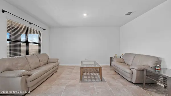 1003 Remington Green DR SE, Palm Bay, FL 32909