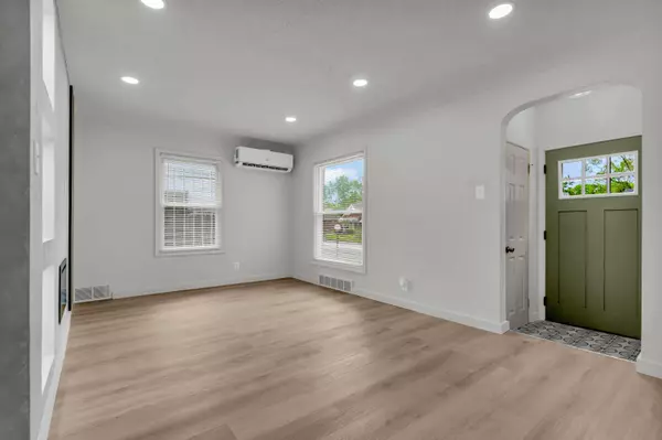 20451 Sorrento Avenue, Detroit, MI 48235