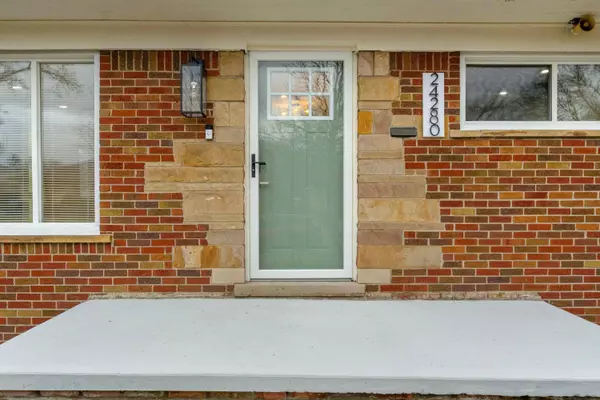 24280 Moritz Street, Oak Park, MI 48237