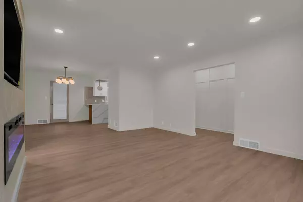 24280 Moritz Street, Oak Park, MI 48237