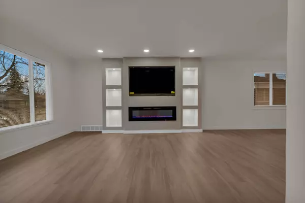 24280 Moritz Street, Oak Park, MI 48237