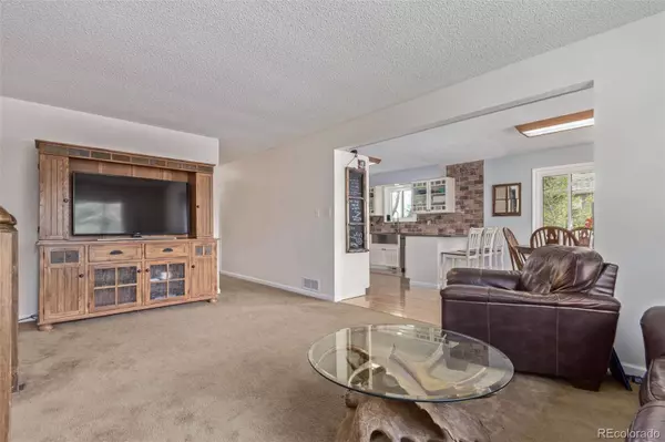 1313 Garden CIR, Longmont, CO 80501