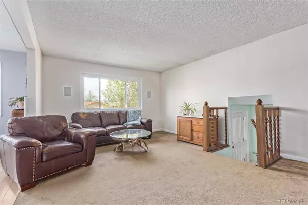 1313 Garden CIR, Longmont, CO 80501