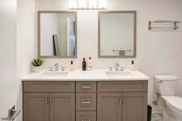 1 Carriage City Plz #1122, Rahway City, NJ 07065