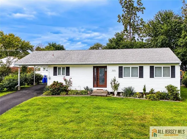 19 Purdue RD, Old Bridge, NJ 08859
