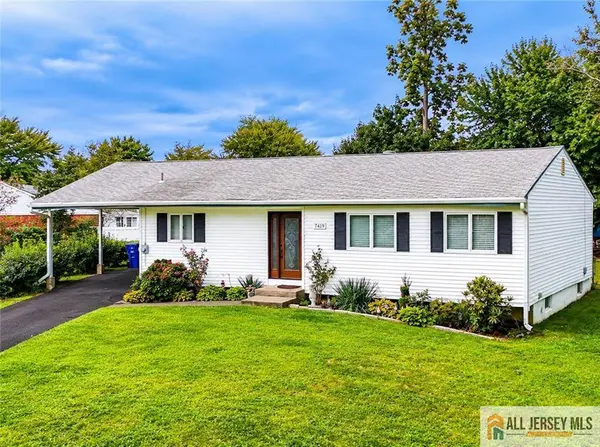 19 Purdue RD, Old Bridge, NJ 08859