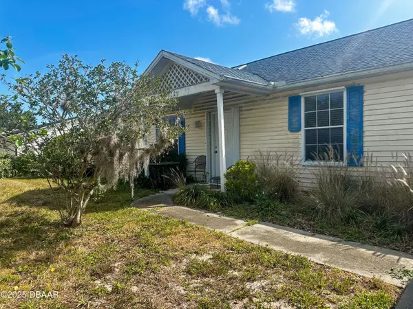 3123 Tamarind DR, Edgewater, FL 32141