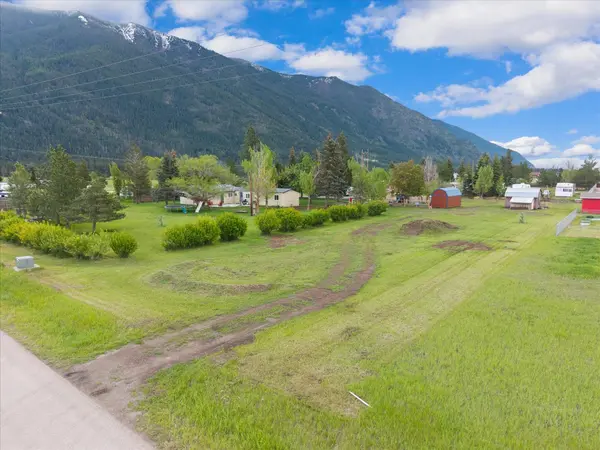 853 Berne RD, Columbia Falls, MT 59912