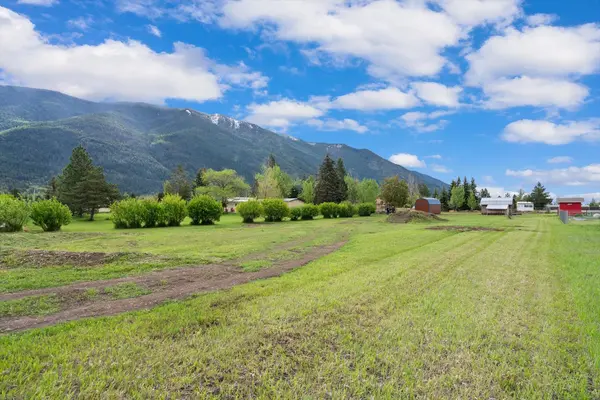 853 Berne RD, Columbia Falls, MT 59912
