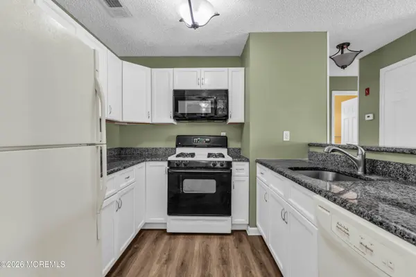 23 Crop Court, Tinton Falls, NJ 07753