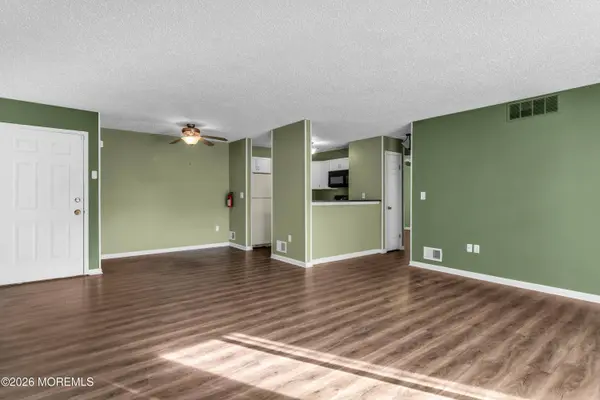 23 Crop Court, Tinton Falls, NJ 07753