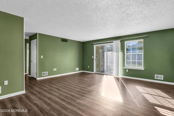 23 Crop Court, Tinton Falls, NJ 07753