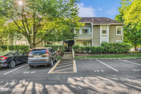 23 Crop Court, Tinton Falls, NJ 07753