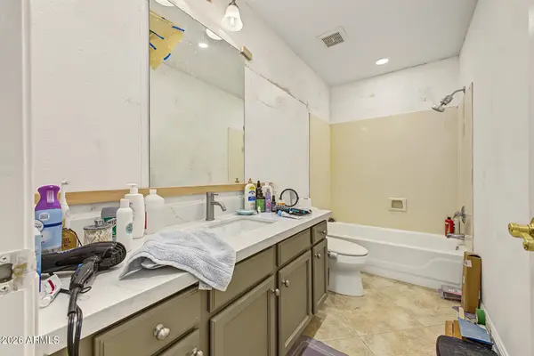 6403 W LARIAT Lane, Phoenix, AZ 85083
