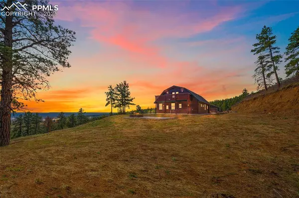 10739 Arnold LN, Rye, CO 81069