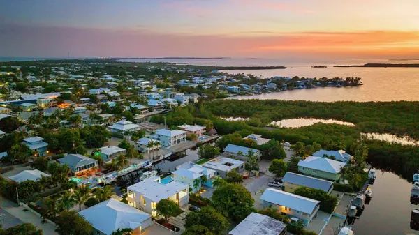 DJI_20230831200139_0477_D