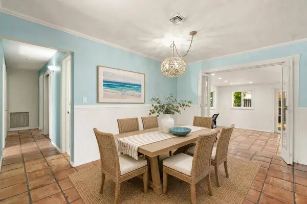 160 Ridge ST, Plantation Key, FL 33070