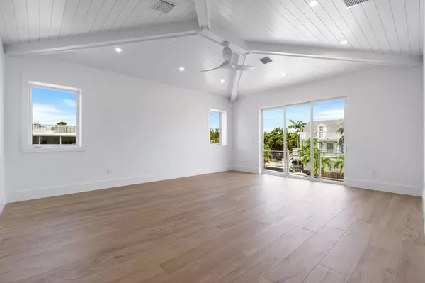 1002 Snapper Lane, Key Largo, FL 33037