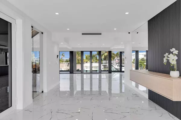 141 Grassy Road, Key Largo, FL 33037