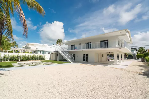 392 Laguna Avenue, Key Largo, FL 33037