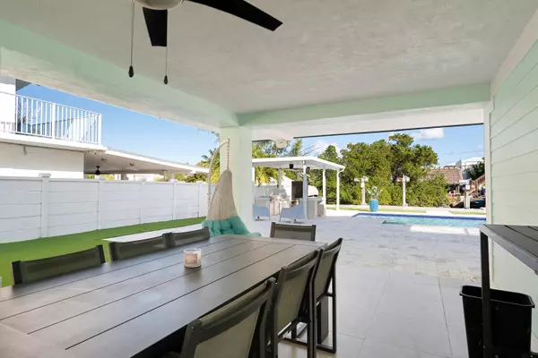 204 La Paloma Road, Key Largo, FL 33037