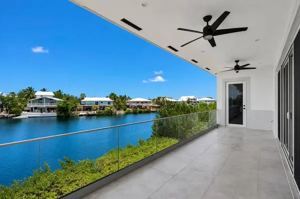 N 38 Bounty LN, Key Largo, FL 33037