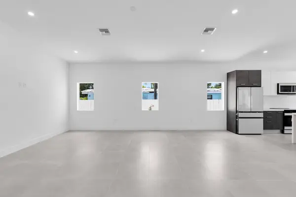 21 Tina PL, Key Largo, FL 33037