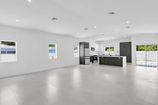 21 Tina PL, Key Largo, FL 33037