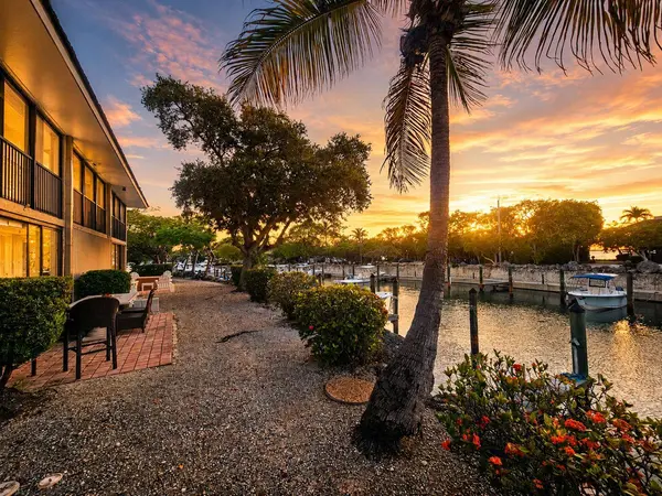 96000 Overseas HWY, Key Largo, FL 33037