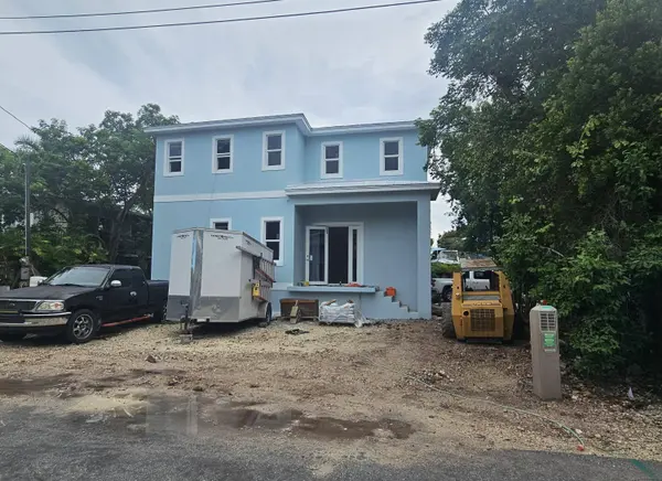 405 Coconut DR
