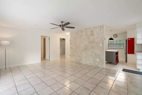 6 Silver Springs Drive, Key Largo, FL 33037