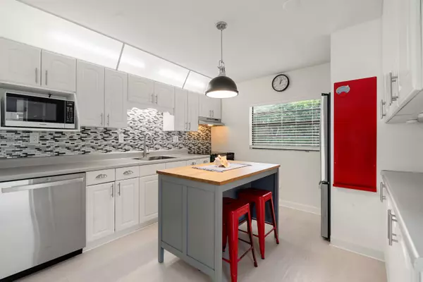 6 Silver Springs Drive, Key Largo, FL 33037