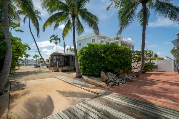 147 Long Key Road, Key Largo, FL 33037