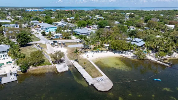 56 SE Marlin Avenue, Key Largo, FL 33037