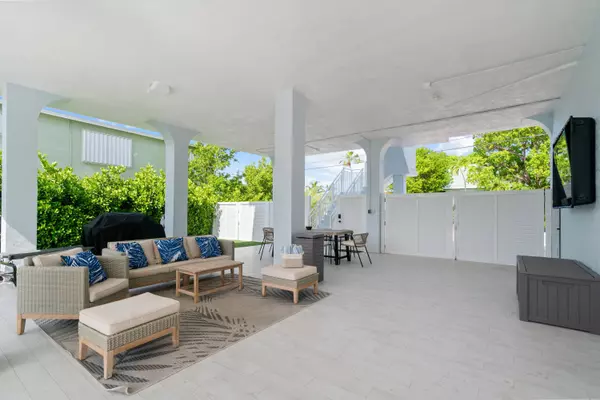 215 Wildwood Circle, Key Largo, FL 33037