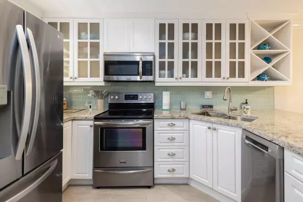 98222 Windward Avenue, Key Largo, FL 33037