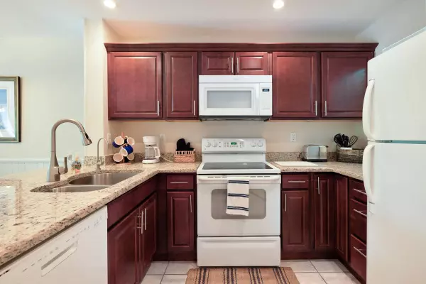 98282 Windward Avenue, Key Largo, FL 33037