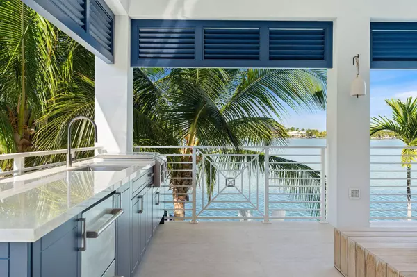 16745 Tamarind Road, Sugarloaf, FL 33042